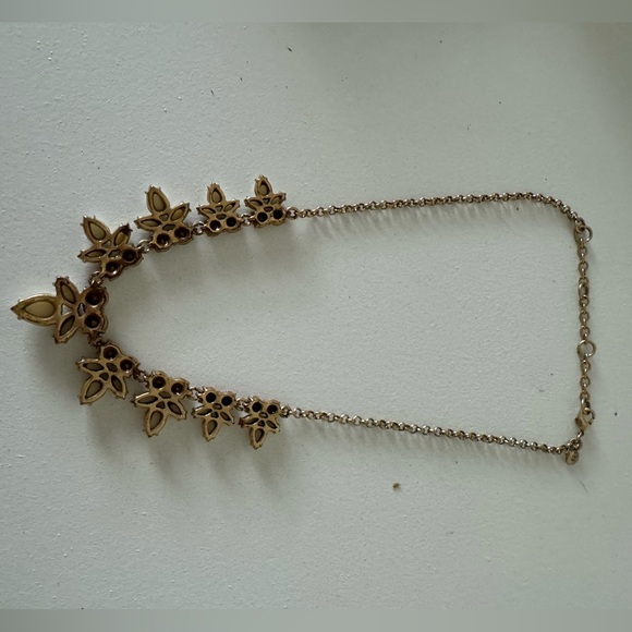 J crew white statement necklace - Picture 4 of 4